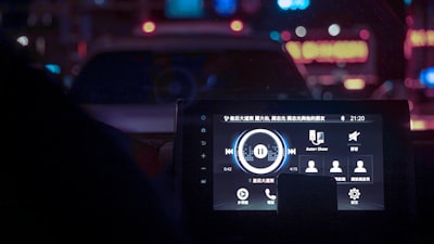 Análisis completo de los mejores proveedores de IVR con IA en Granada