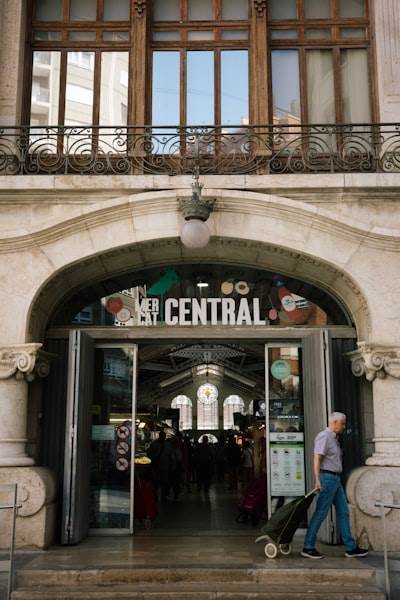 La Mejor Agencia de IA en Sabadell