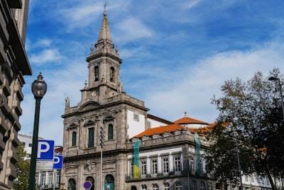Principales Expertos en Servicios de Teléfono AI en Vitoria