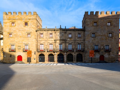 Top 50 Expertos en automatización de reservas de clínicas en Gijón