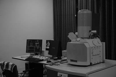 What are Radioisotopes: Uses, Types and Applications in Medicine and Science