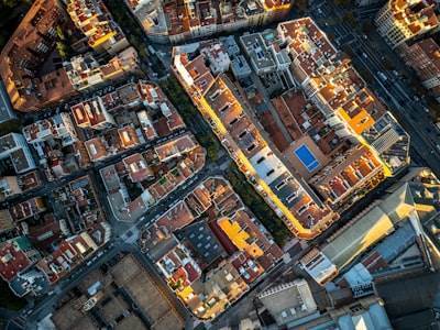 Desarrollo de aplicaciones en Barcelona vs Madrid 2025