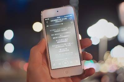 ¿Sistema telefónico de inteligencia artificial en varios idiomas?