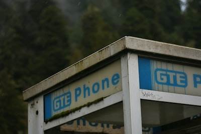 Mejores empresas de sistemas AI para teléfonos en Blanes