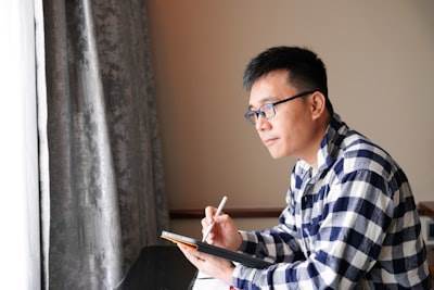COIG-Writer: Dataset de alta calidad para escritura creativa en chino