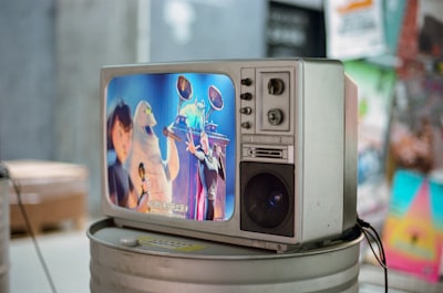 ¿Cómo puede el video de portavoz de IA reducir residuos u optimizar recursos?