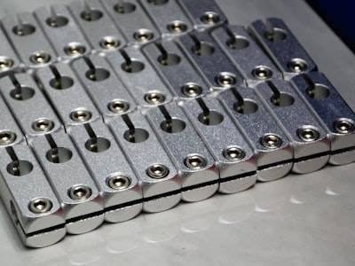 Dispositivos microfluídicos con CNT ajuste dinámico isótopo carbono para entrega medicamentos dirigida