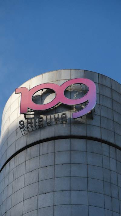 Las mejores empresas de agencia de IA en Parla