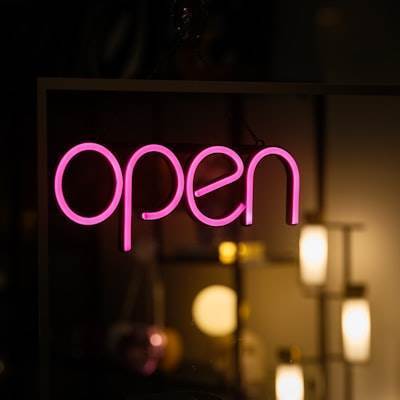"Introduciendo OpenZL: Un marco de compresión universal con descodificador abierto por Meta AI"