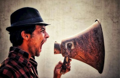Superando el ruido: acción colectiva algorítmica con privacidad diferencial
