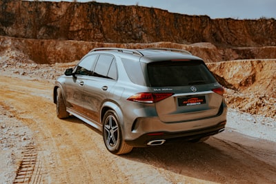 SUV híbrido coreano asequible: lujo que compite con Mercedes-Benz