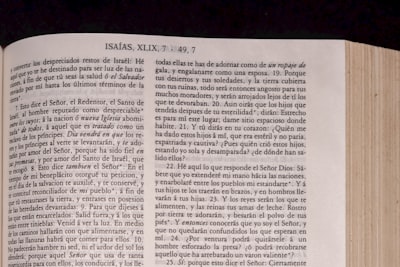 Moderación de Moltbook: Intenciones ocultas en diálogos multi-turno
