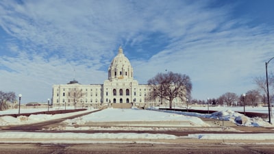 El juez revisa la acción de ICE en Minnesota