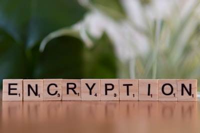 Protocolo VeritasChain y MiFID II/III: El futuro de las pistas de auditoría criptográficas en el trading algorítmico