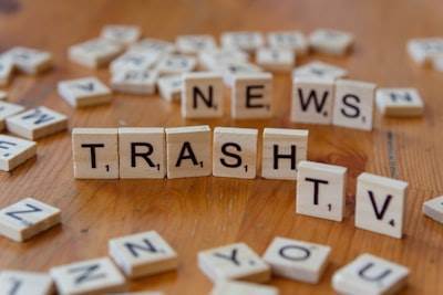 ¿La retroalimentación del usuario puede corregir noticias sesgadas?