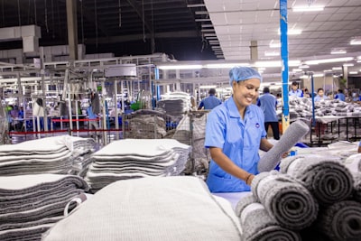 ¿Qué industrias emplean trabajadores a distancia?