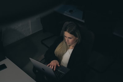 Cómo obtener soporte técnico para contratar un agente autónomo
