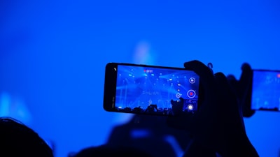 Integración fluida del video de portavoces de IA