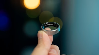 Comparativa visual: Oura Ring 5 vs Ring 4 y Gen 3
