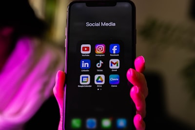 El futuro de las redes sociales con recomendaciones de IA
