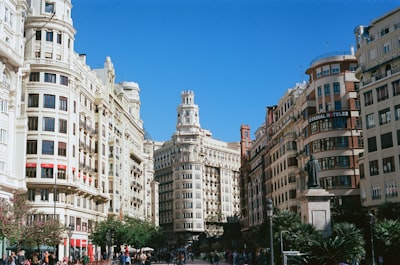 Servicios de trabajadores de IA en Valencia.