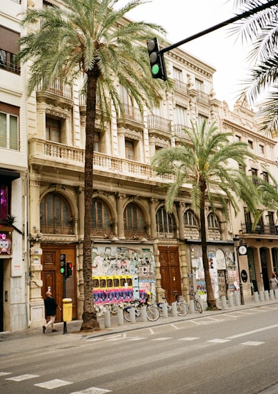 Los 3 mejores expertos en automatizar escalaciones de TI en Valencia