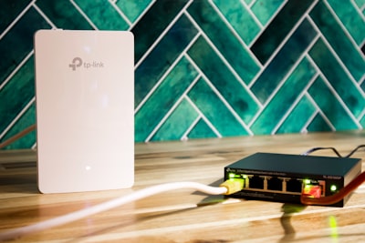 Crea tu propia VPN portátil con un router de viaje