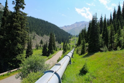 5 Ways Spark 4.1 Moves Data Engineering from Manual Pipelines to Intention-Driven Design