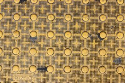 Mejora y Mitigación de Defectos en Células Solares de Perovskita con Aprendizaje Profundo