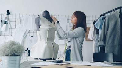 Cómo las soluciones personalizadas impactan en el ROI de las empresas de moda 2024