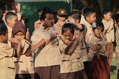 Indonesia prohíbe redes sociales menores de 16 años
