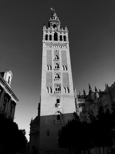 Encuentra bots de Telegram en Sevilla