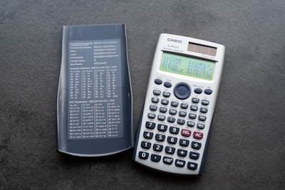 Comparativa entre presupuesto de apps móviles y desarrollo tradicional