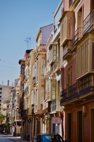 Agentes de IA para servicios financieros en Alicante