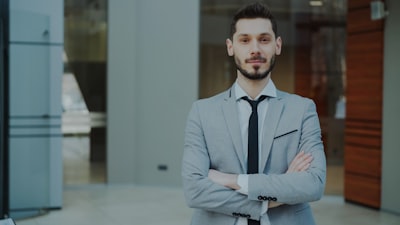 Construcción de agentes de IA para la automatización empresarial