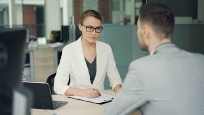 Entrevistas Simuladas de IA: Convierte Entrevistas en Ofertas de Trabajo