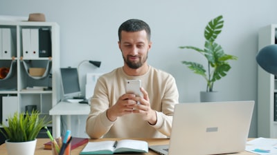 Intranet con diseño móvil primero: mejoras clave en Zaragoza