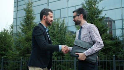 Socio especializado en software de gestión para electricistas en Valladolid