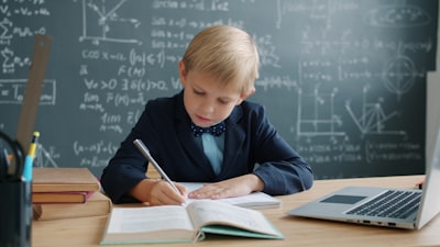 Señales tempranas de problemas con la tasa de aprendizaje en PPO Actor-Critic