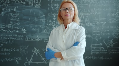Top 100 Expertos en IA para farmacéutica y ciencias de la vida en Córdoba