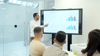 ¿Integración de presentaciones automatizadas de RRHH en estrategia digital?