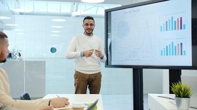¿Cómo la contratación de empleados agentes apoya la transformación digital?