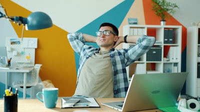 Cómo un empleado de IA de back office impulsa el crecimiento del negocio