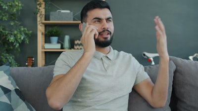¿Necesita mi empresa voces comerciales de texto a voz?