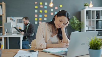 Cómo eliminar tareas repetitivas de oficina.
