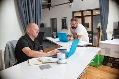 Los 3 mejores expertos en AGENCIA AI en Villena