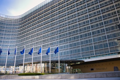 La Comisión Europea investiga la brecha en la gestión móvil del personal
