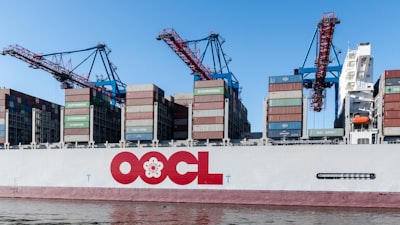 Reducir la latencia en el inicio de contenedores Docker: Estrategias efectivas para flujo de trabajo ágil.