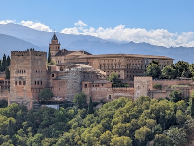 Mejores opciones para ticket de soporte automatizado en Granada
