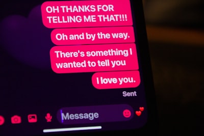 Cuando el chatbot olvidó inglés ante repentina adversidad